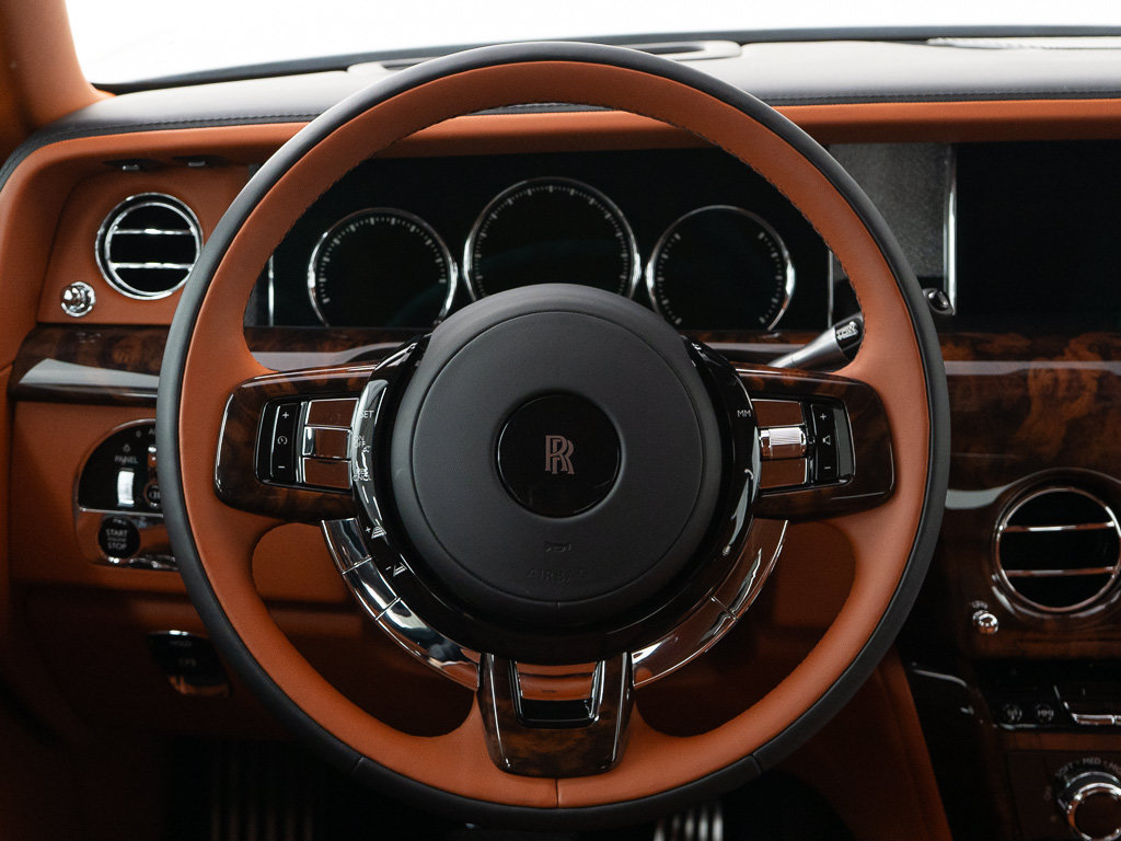 Certified 2023 Rolls-Royce Phantom Sedan RWD image 35