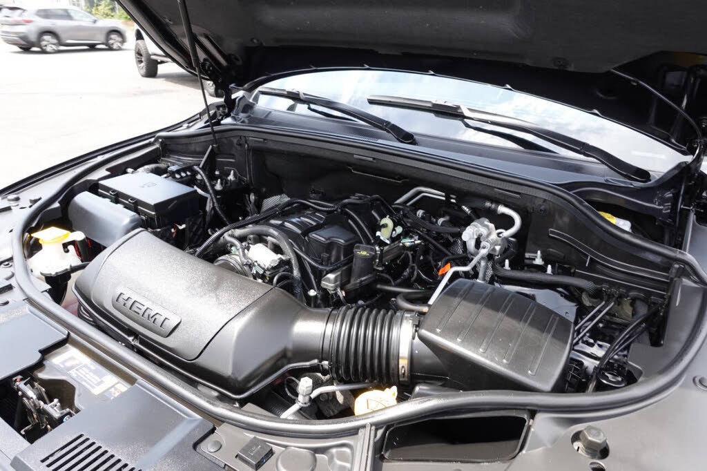 Used 2024 Dodge Durango R/T w/ Blacktop Package AWD/4WD image 69