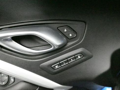 Used 2018 Chevrolet Camaro SS RWD image 12