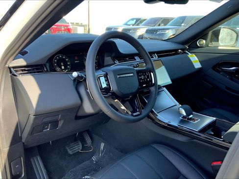 New 2026 Land Rover Range Rover Evoque S image 9