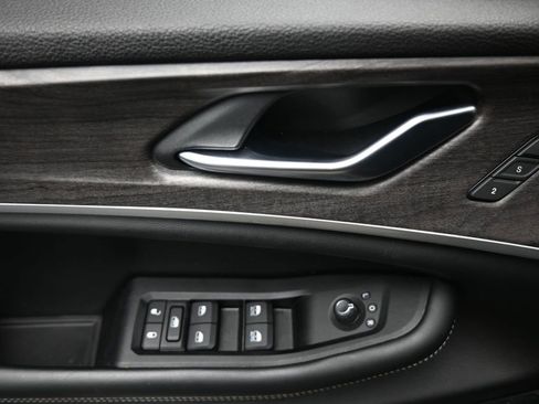 Used 2023 Jeep Grand Cherokee L Limited image 20