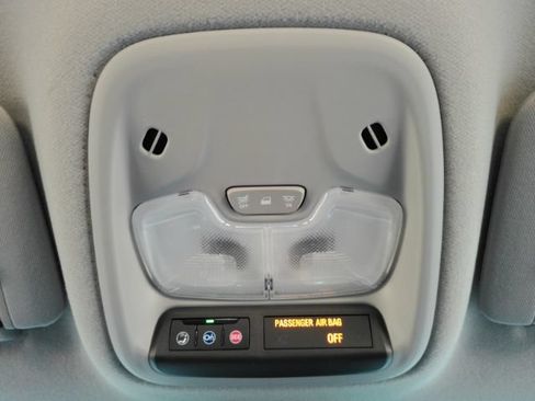 Used 2023 Chevrolet Bolt LT FWD image 52