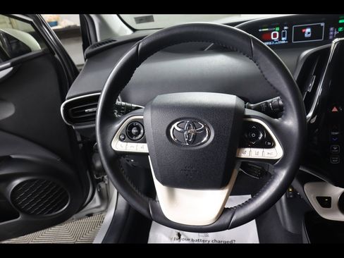 Used 2017 Toyota Prius Prime Plus image 21