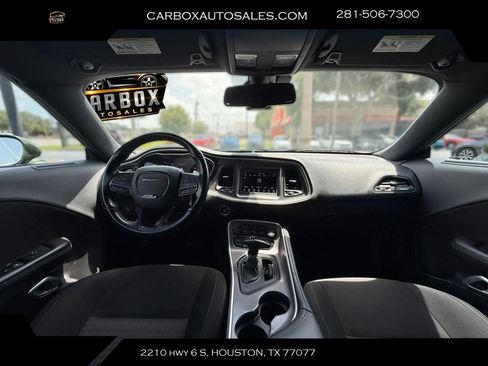 Used 2022 Dodge Challenger GT w/ Blacktop Package RWD image 10