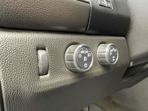 Used 2018 GMC Canyon SLE w/ Nightfall Edition AWD/4WD image 45