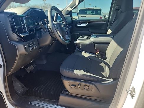 Used 2025 Chevrolet Silverado 1500 LT image 21