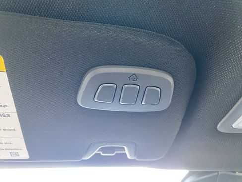 Used 2025 Ford Mustang GT Premium image 27