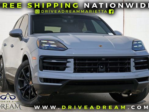 Used 2025 Porsche Cayenne E-Hybrid w/ Premium Package Plus AWD/4WD image 2
