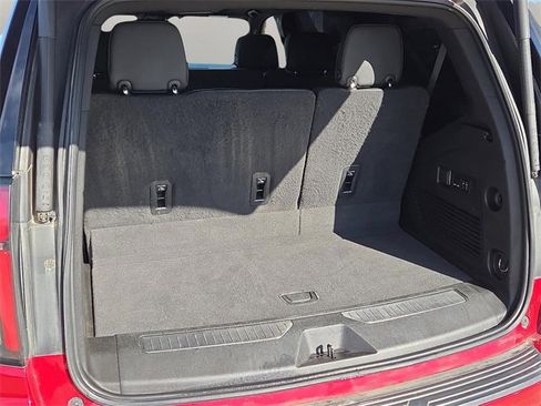 Used 2022 Chevrolet Tahoe Z71 w/ Luxury Package image 10