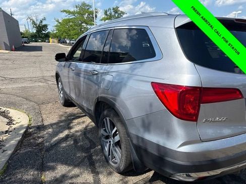 Used 2017 Honda Pilot Touring image 6