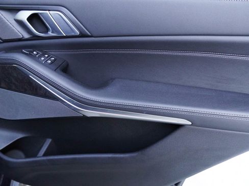 Used 2026 BMW X7 xDrive40i w/ M Sport Package image 34