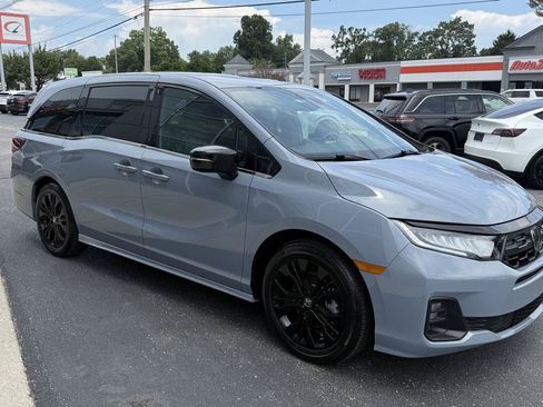 Used 2025 Honda Odyssey Sport-L image 6