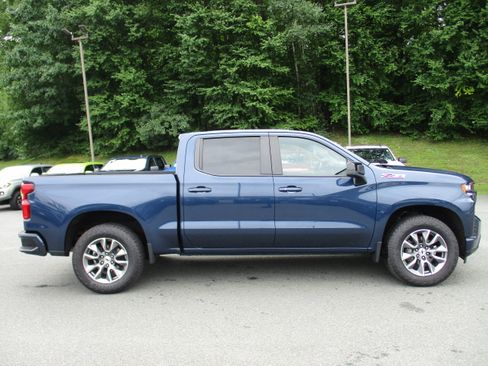 Certified 2022 Chevrolet Silverado 1500 RST w/ Z71 Off-Road Package AWD/4WD image 4