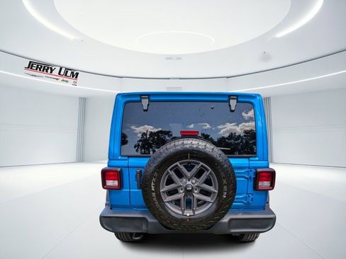 New 2025 Jeep Wrangler Sport S image 31