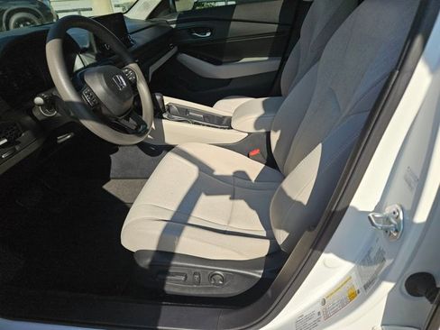 Used 2024 Honda Accord EX image 14