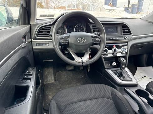 Used 2019 Hyundai Elantra SE w/ Cargo Package image 15