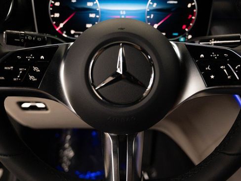 New 2026 Mercedes-Benz GLC 300 4MATIC image 23