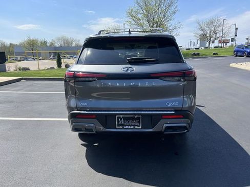 Used 2023 INFINITI QX60 Sensory w/ Cargo Package image 4