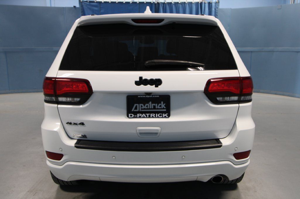 Used 2020 Jeep Grand Cherokee Altitude AWD/4WD image 33