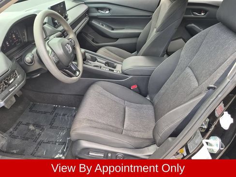 Used 2025 Honda Accord SE image 19