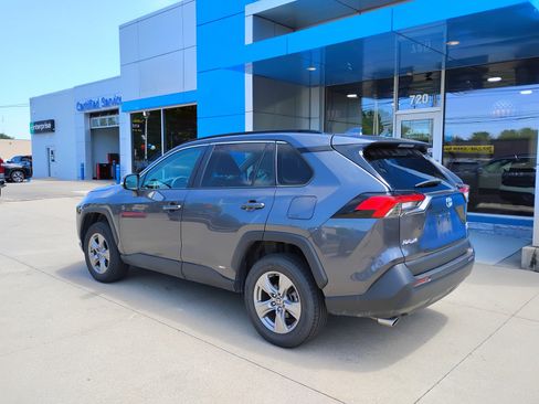 Used 2024 Toyota RAV4 XLE AWD/4WD image 10