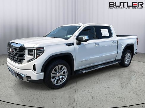 Used 2024 GMC Sierra 1500 Denali w/ Technology Package image 2