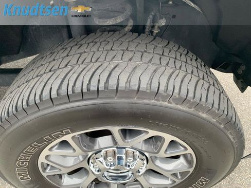 Used 2022 Ford F350 Lariat w/ Lariat Ultimate Package image 10