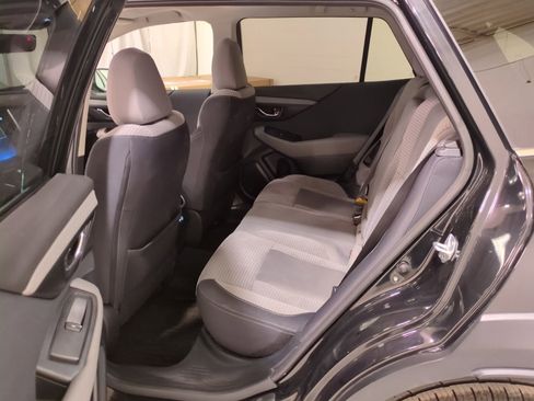 Used 2024 Subaru Outback Premium image 15