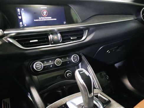 Used 2022 Alfa Romeo Stelvio Ti AWD/4WD image 48