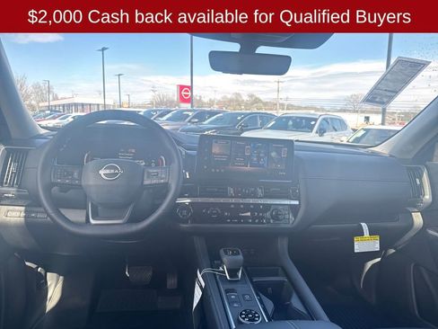 New 2026 Nissan Pathfinder SL image 20