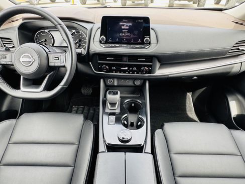 Used 2023 Nissan Rogue SV w/ SV Premium B Package image 26