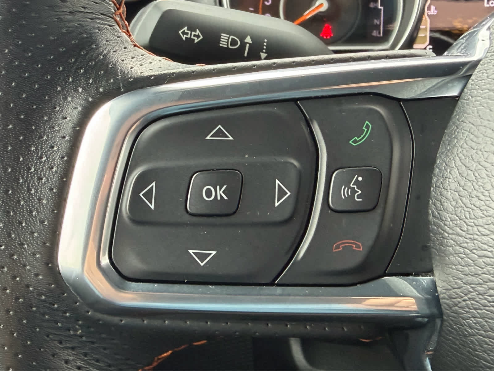 Used 2023 Jeep Gladiator Mojave w/ Cold Weather Group AWD/4WD image 11