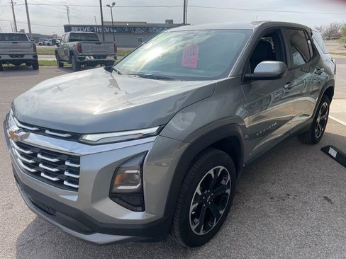 Used 2026 Chevrolet Equinox LT w/ Convenience Package II image 7