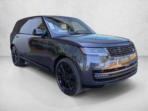 New 2026 Land Rover Range Rover Long Wheelbase SE image 6