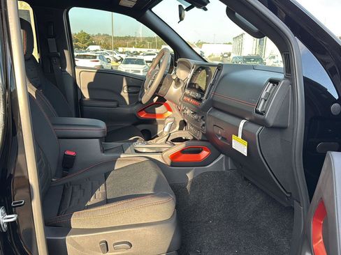 New 2026 Nissan Frontier PRO-4X w/ Pro-4x Convenience Package image 10