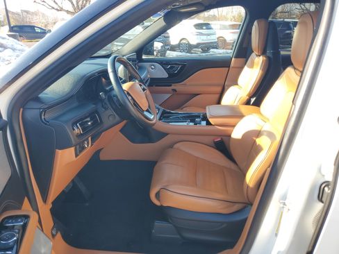 Certified 2023 Lincoln Aviator Black Label image 12