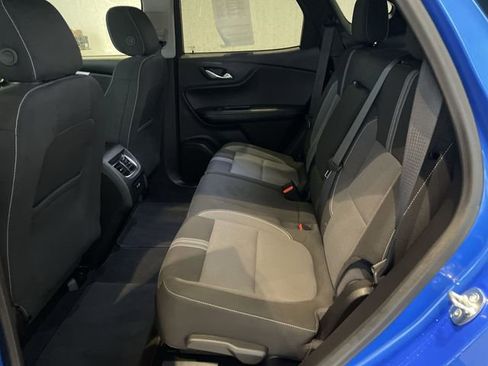 Used 2025 Chevrolet Blazer LT FWD image 29