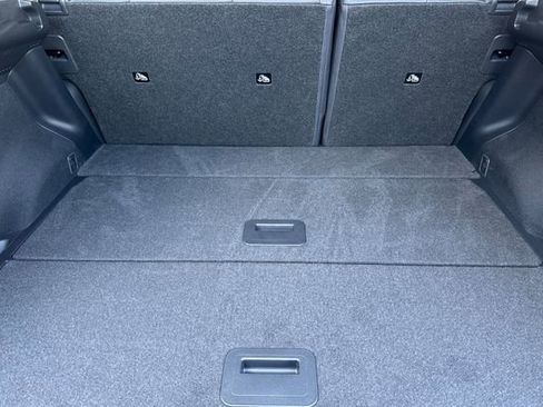 New 2025 Nissan Ariya AWD image 13