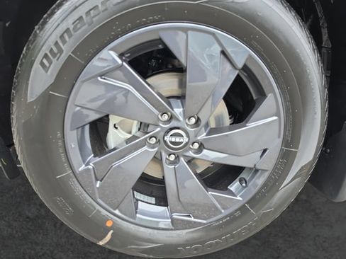 New 2026 Nissan Rogue SV AWD/4WD image 9
