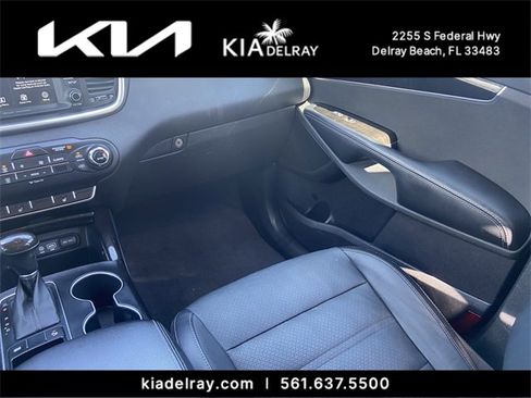 Used 2017 Kia Sorento EX image 14