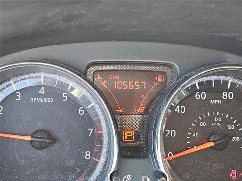 Used 2012 Nissan Versa SV FWD image 10