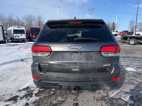 Certified 2020 Jeep Grand Cherokee Laredo w/ Quick Order Package 2BN North image 7