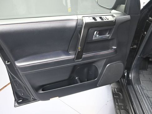 Used 2024 Toyota 4Runner TRD Off-Road image 11