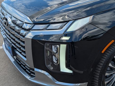 Certified 2023 Hyundai Palisade Calligraphy w/ Cargo Package AWD/4WD image 16
