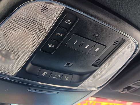 Used 2021 Jeep Grand Cherokee Trailhawk w/ Premium Lighting Group image 21