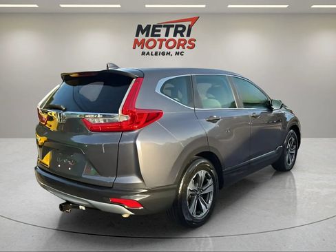 Used 2017 Honda CR-V LX image 3