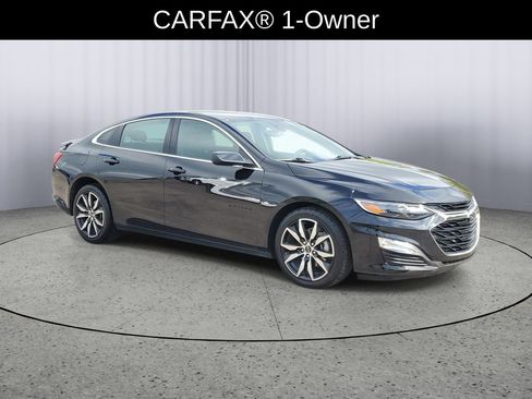 Used 2024 Chevrolet Malibu RS FWD image 2