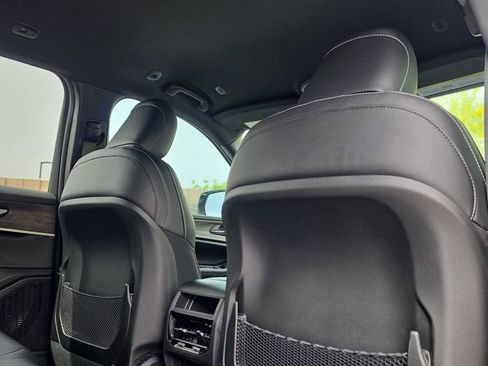 New 2026 Jeep Grand Cherokee Altitude AWD/4WD image 17