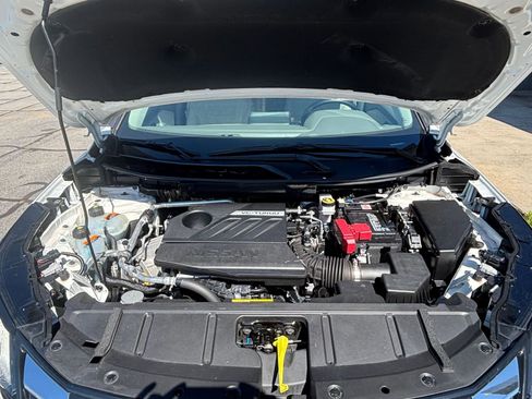 Used 2025 Nissan Rogue SV AWD/4WD image 33