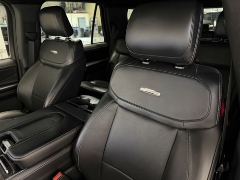 Used 2025 Ford Expedition Platinum w/ Stealth Performance Package AWD/4WD image 21